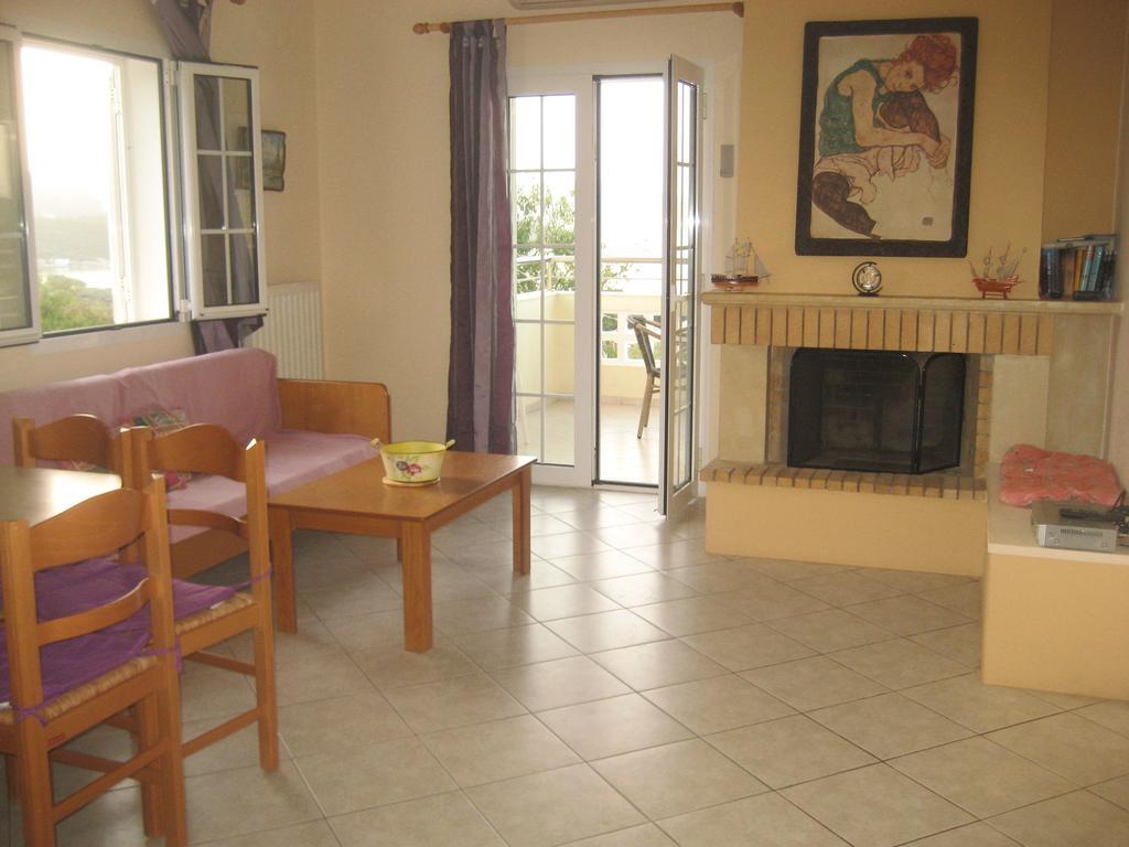 Stelios Apartments Ísztro Kültér fotó