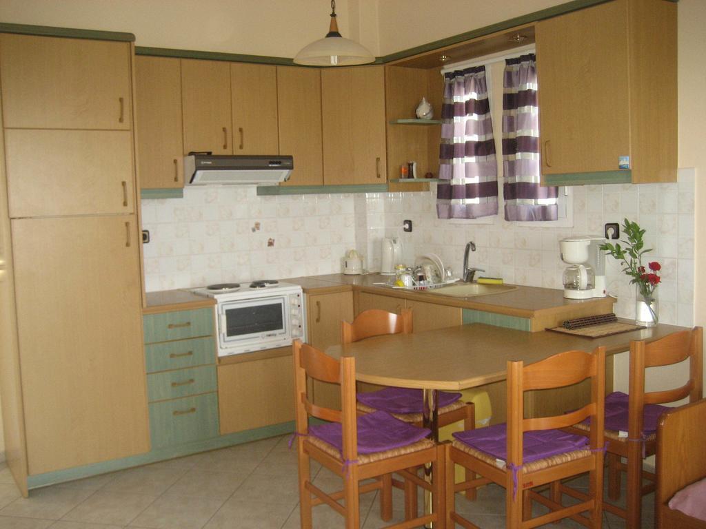 Stelios Apartments Ísztro Kültér fotó