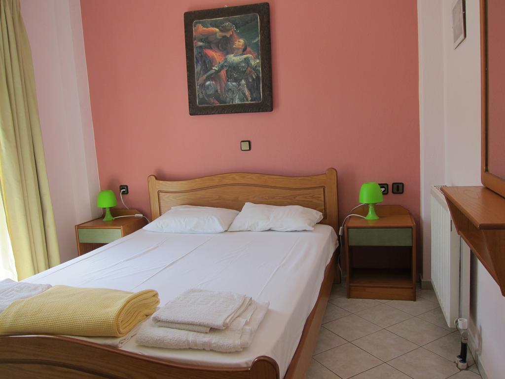 Stelios Apartments Ísztro Kültér fotó