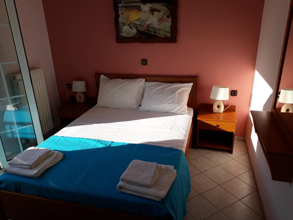 Stelios Apartments Ísztro Kültér fotó