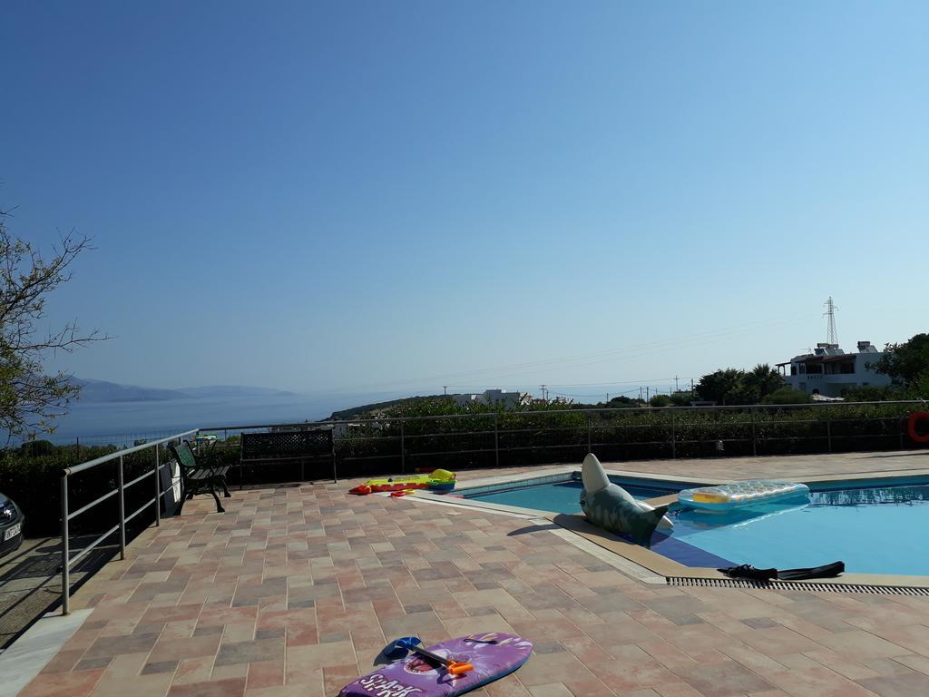 Stelios Apartments Ísztro Kültér fotó